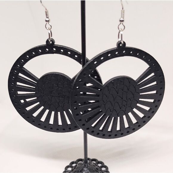 Earrings women's wooden dangle black new e54 - Picture 1 of 1